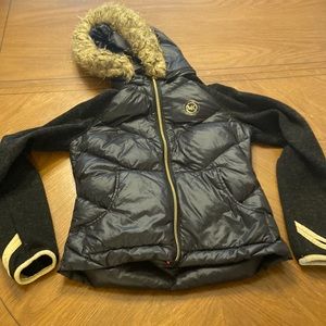 Michael Kors down puffer coat w/ zip off faux fur lined hood size 10 12 medium